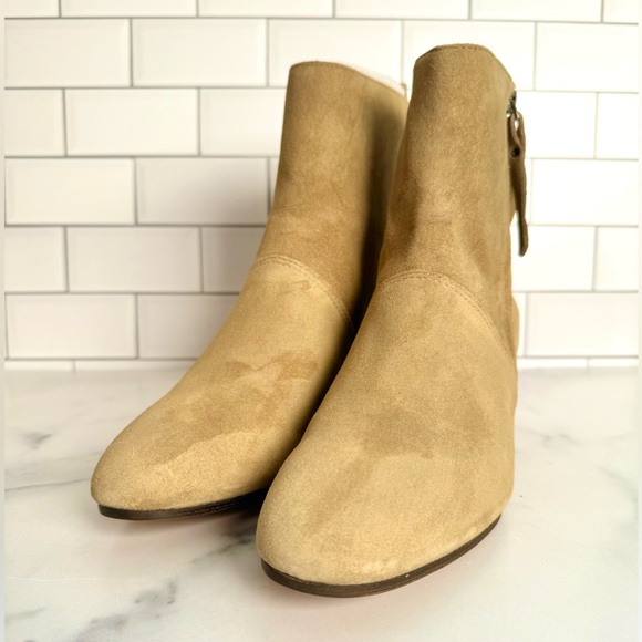 Banana Republic Lydia Bootie - Picture 4 of 9